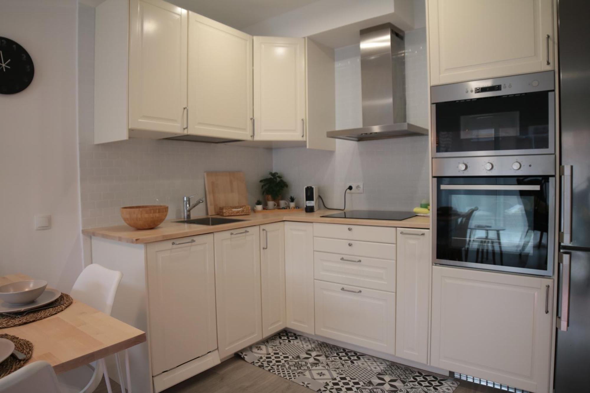 Modern Apartament Al Costat Del Parc De La Devesa خيرونا المظهر الخارجي الصورة